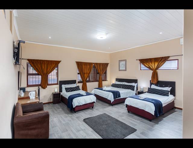 1,600M² GUESTHOUSE FOR SALE IN PANORAMA
